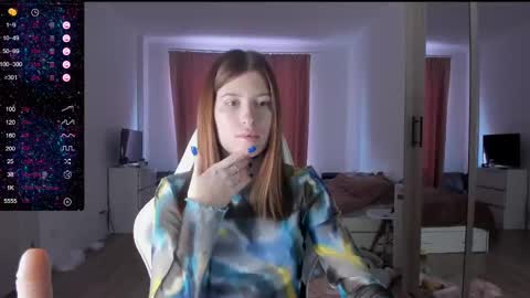 Snapshot of mmm_banana chatting on 02-18-25, 07:43 Lili online show from 02-18-25, 07:43