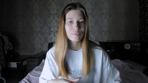 Snapshot of mmm_banana chatting on 10-20-25, 09:10 Lili online show from 10-20-25, 09:10