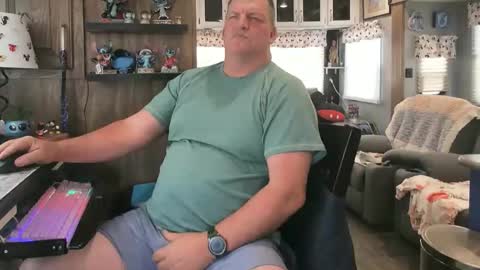 mmmthatsfunnn online show from 04-09-26, 05:51