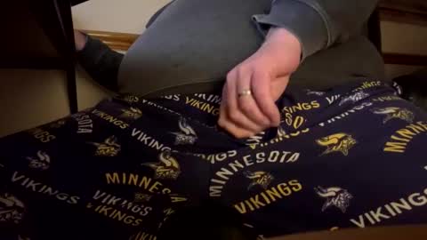 mnguy19726969 online show from 12-22-25, 05:15