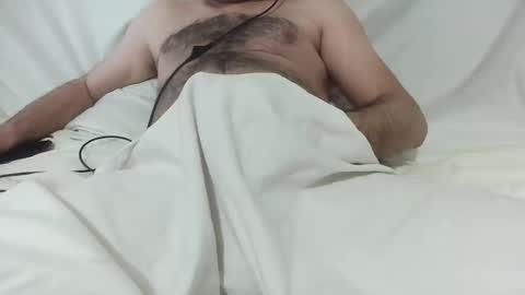 Snapshot of mo0085 chatting on 01-12-26, 06:18 Laith online show from 01-12-26, 06:18