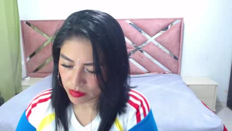 Snapshot of moan_sex1 chatting on 06-24-26, 04:33 Catalina online show from 06-24-26, 04:33
