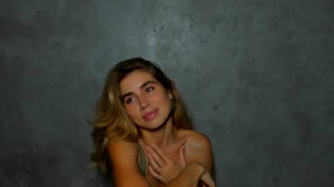 Snapshot of moanamo chatting on 06-27-26, 01:50 Princess Moana online show from 06-27-26, 01:50