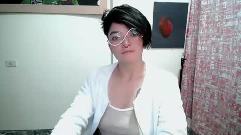 Sam online show from 06-25-26, 05:12