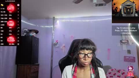 Snapshot of mocha_ chatting on 10-26-25, 05:35 MOCHA JAMES THE NPC online show from 10-26-25, 05:35