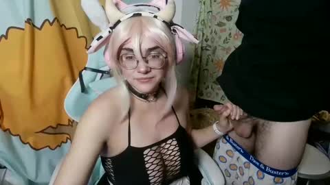 Snapshot of mochi_rainbow chatting on 01-31-25, 03:52 The Mochi Rainbow Variety Show online show from 01-31-25, 03:52