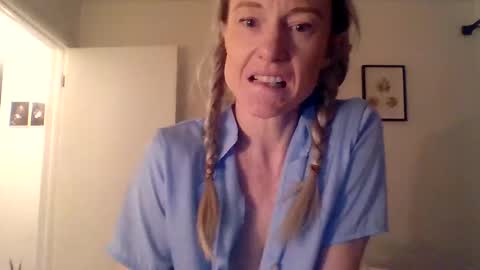 Snapshot of mockingbirds91 chatting on 03-27-26, 02:39 mockingbirds91 online show from 03-27-26, 02:39