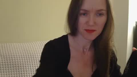 Aurora online show from 05-03-26, 01:17