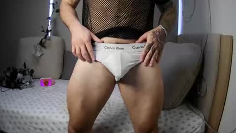 Snapshot of modexusparty chatting on 11-25-25, 04:40 modexusparty online show from 11-25-25, 04:40