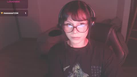 Snapshot of modjo_ chatting on 01-28-25, 01:39 Modjo online show from 01-28-25, 01:39