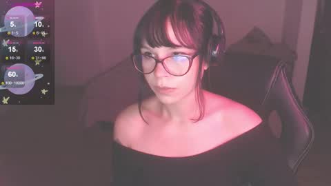 Snapshot of modjo_ chatting on 03-06-25, 10:30 Modjo online show from 03-06-25, 10:30