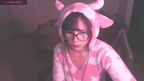 Snapshot of modjo_ chatting on 10-07-25, 05:15 Modjo online show from 10-07-25, 05:15