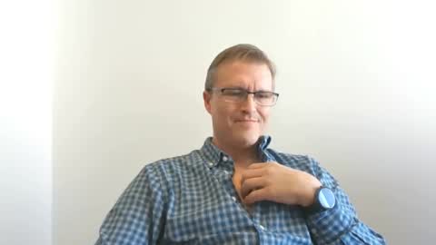 Moe online show from 09-25-25, 07:17