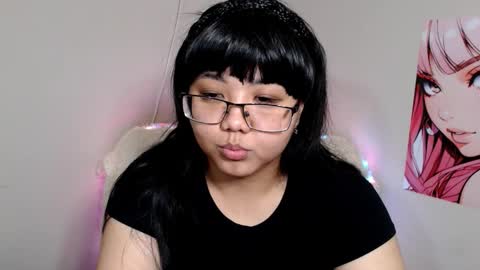 Snapshot of moertomlly chatting on 01-14-25, 03:32 Molly online show from 01-14-25, 03:32