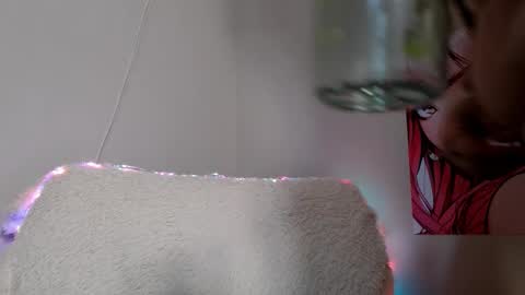 Snapshot of moertomlly chatting on 01-19-25, 03:08 Molly online show from 01-19-25, 03:08