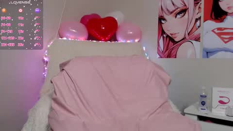 Snapshot of moertomlly chatting on 02-13-25, 10:02 Molly online show from 02-13-25, 10:02