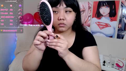 Snapshot of moertomlly chatting on 02-18-25, 07:21 Molly online show from 02-18-25, 07:21