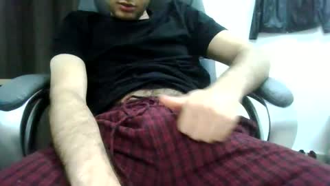 Snapshot of mohamed777_ chatting on 11-09-25, 08:40 mohamed777_ online show from 11-09-25, 08:40