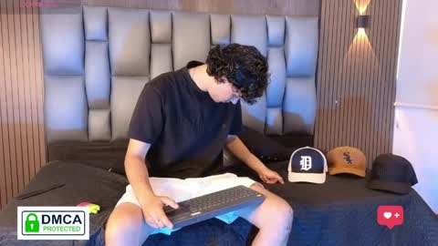 mohamed_malik online show from 04-17-26, 04:10