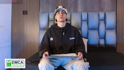 mohamed_malik online show from 04-20-26, 02:31