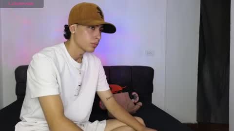 Snapshot of mohamed_malik chatting on 08-06-26, 04:09 mohamed_malik online show from 08-06-26, 04:09