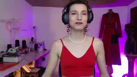 moira_hot online show from 09-17-25, 07:59
