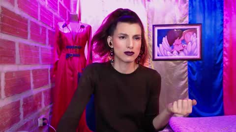 moira_hot online show from 10-18-25, 03:53