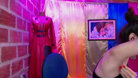 moira_hot online show from 10-22-25, 06:24