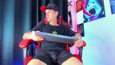 moises_23cm online show from 12-06-24, 04:25