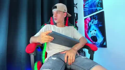 moises_23cm online show from 01-12-25, 04:50