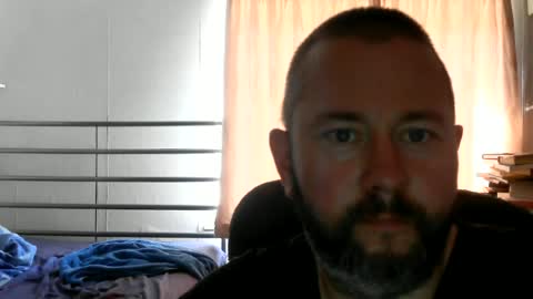Snapshot of moistfalafel chatting on 06-26-26, 09:35 Jode online show from 06-26-26, 09:35