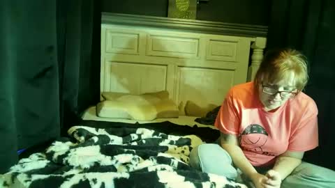 mojoe0690 online show from 01-13-25, 02:39