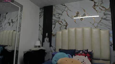 Snapshot of molliebue1 chatting on 07-05-26, 12:12 Hey Guys Im Mollie online show from 07-05-26, 12:12