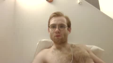 Snapshot of molliter chatting on 01-08-25, 01:11 molliter online show from 01-08-25, 01:11