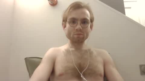 Snapshot of molliter chatting on 02-17-25, 12:32 molliter online show from 02-17-25, 12:32