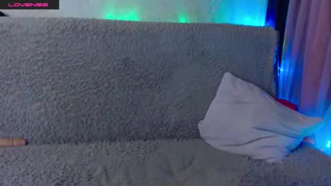 Molly1sex online show from 12-15-25, 01:48