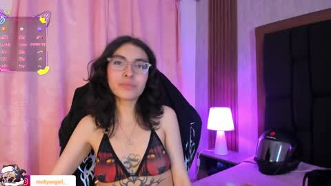 Molly online show from 04-18-26, 07:07