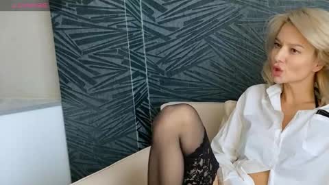 Molly online show from 02-28-26, 04:57