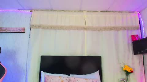 Snapshot of molly_bick chatting on 06-16-26, 06:49 Molly Bick online show from 06-16-26, 06:49