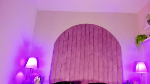 Snapshot of molly_jackson chatting on 12-12-24, 12:01 Molly Jackson online show from 12-12-24, 12:01