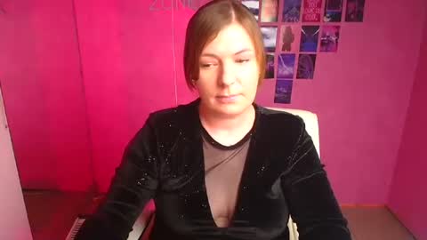 Molly online show from 01-15-26, 01:05