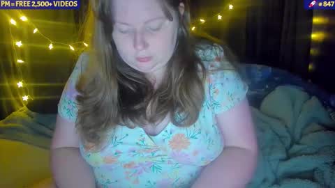 molly_moons online show from 11-26-25, 01:45