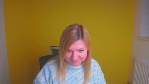 Molly online show from 01-12-25, 03:25