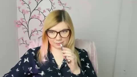 Molly online show from 02-24-26, 12:36