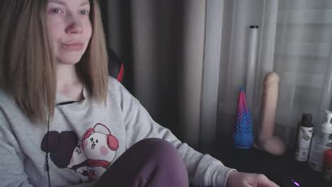 I have new photos come and see with love Molly online show from 02-10-25, 02:16