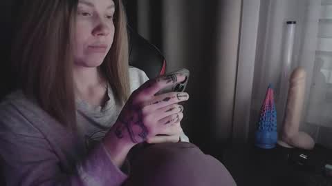 I have new photos come and see with love Molly online show from 02-27-25, 02:54