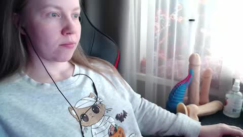 I have new photos come and see with love Molly online show from 03-10-26, 10:53