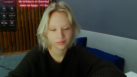 Snapshot of molly_smolly_ chatting on 12-06-24, 03:33 lo online show from 12-06-24, 03:33