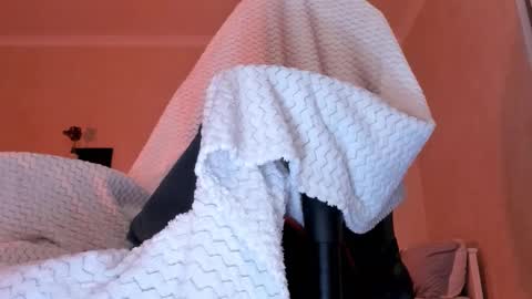 Molly online show from 09-15-25, 02:44