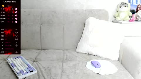 Snapshot of molly_sweetbaby chatting on 12-20-24, 06:02 Ill tell you when were private online show from 12-20-24, 06:02